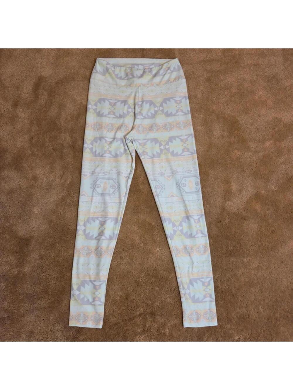 Lularoe Legging Aztec Print One Size #1021
